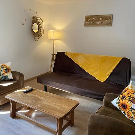 Apartment Chez Claire Et Ju Egly